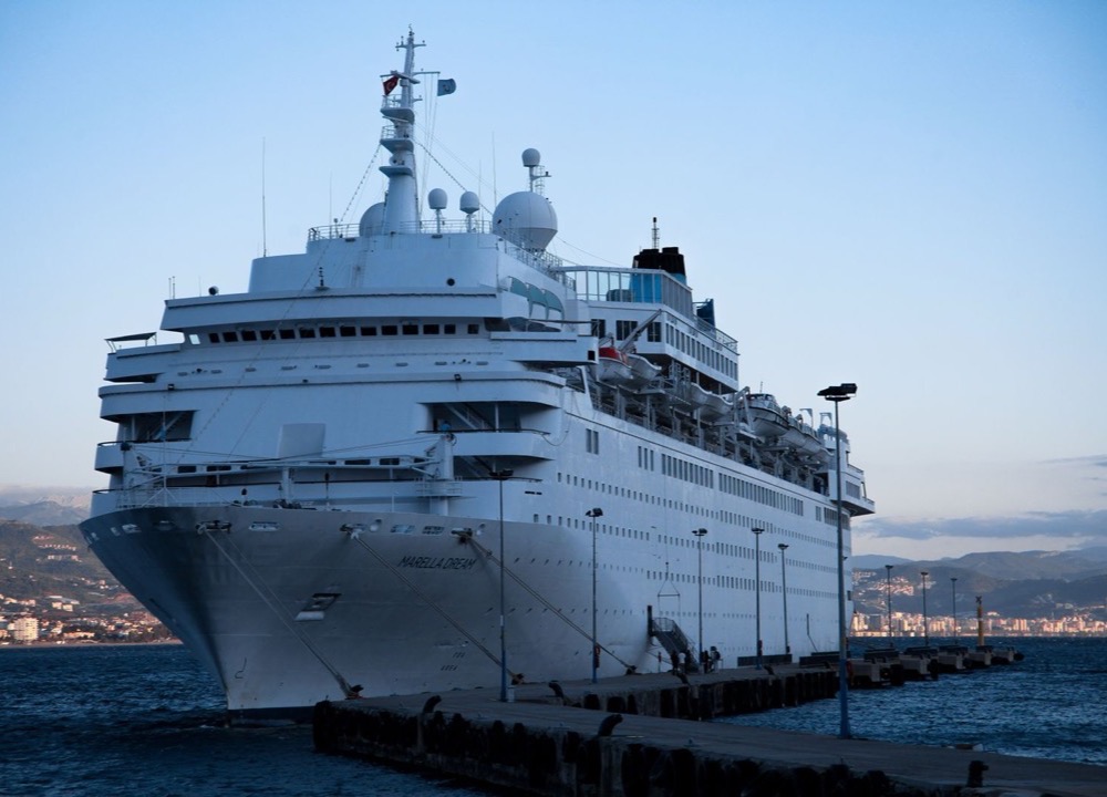 Navio de cruzeiro - Refrigeração marinha robusta